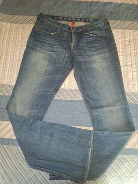 Earnest Sewn Women's Boot Cut Jeans in Blue Fade